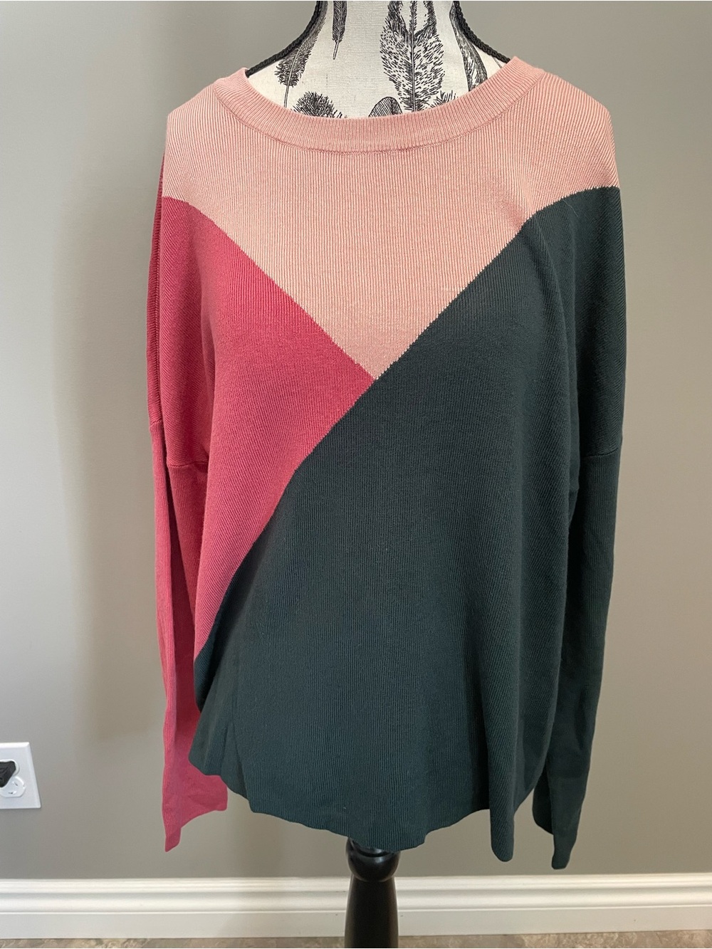 ONLY - Colorblock Knit Top in Rose Pink and Dusty Coral